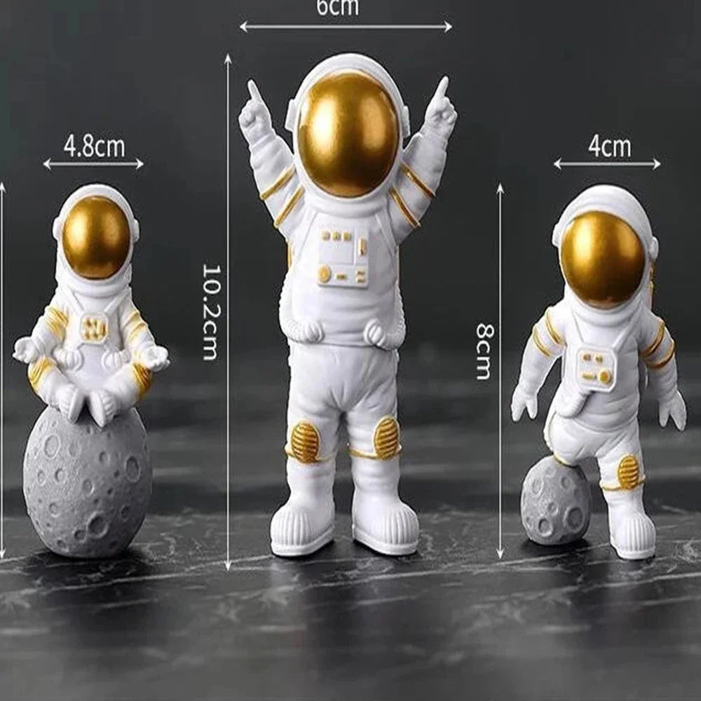 Galactic Explorer Astronaut Figurine Set – 4-Piece Cosmic Decor for Home and Office