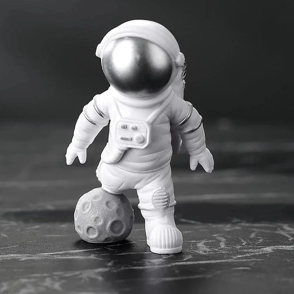 Galactic Explorer Astronaut Figurine Set – 4-Piece Cosmic Decor for Home and Office